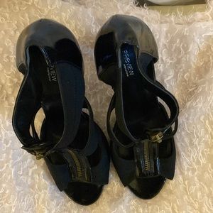 Nordstrom Preview Front Zip 3” Heels